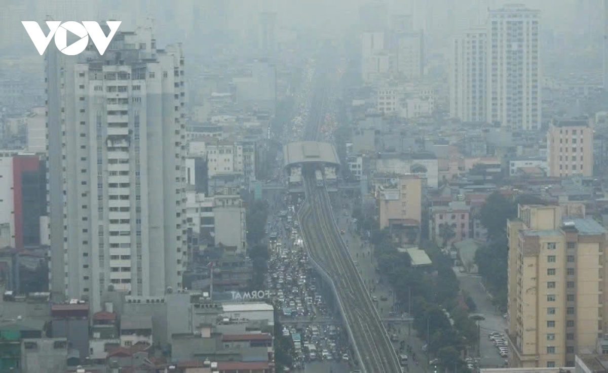 Air pollution worsens in Hanoi as experts warn of health risks